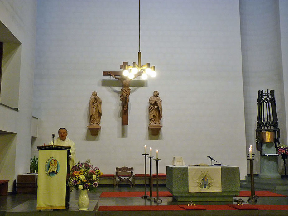 Katholische Pfarrkirche Zum Heiligen Kreuz Zierenberg (Foto: Karl-Franz Thiede)